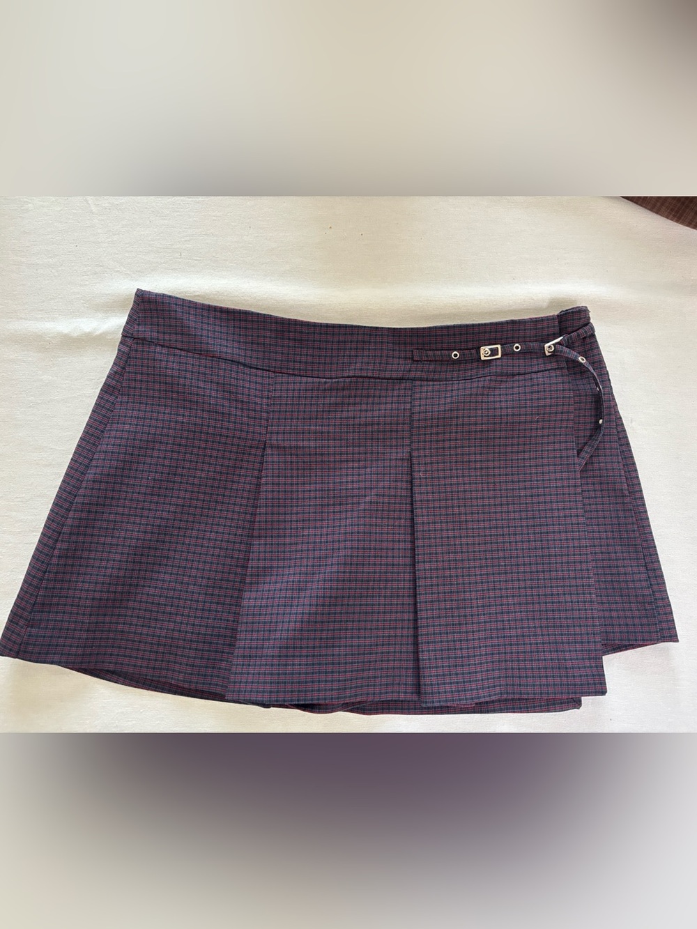 ZARA Plaid Mini Skort in Navy and Burgundy L